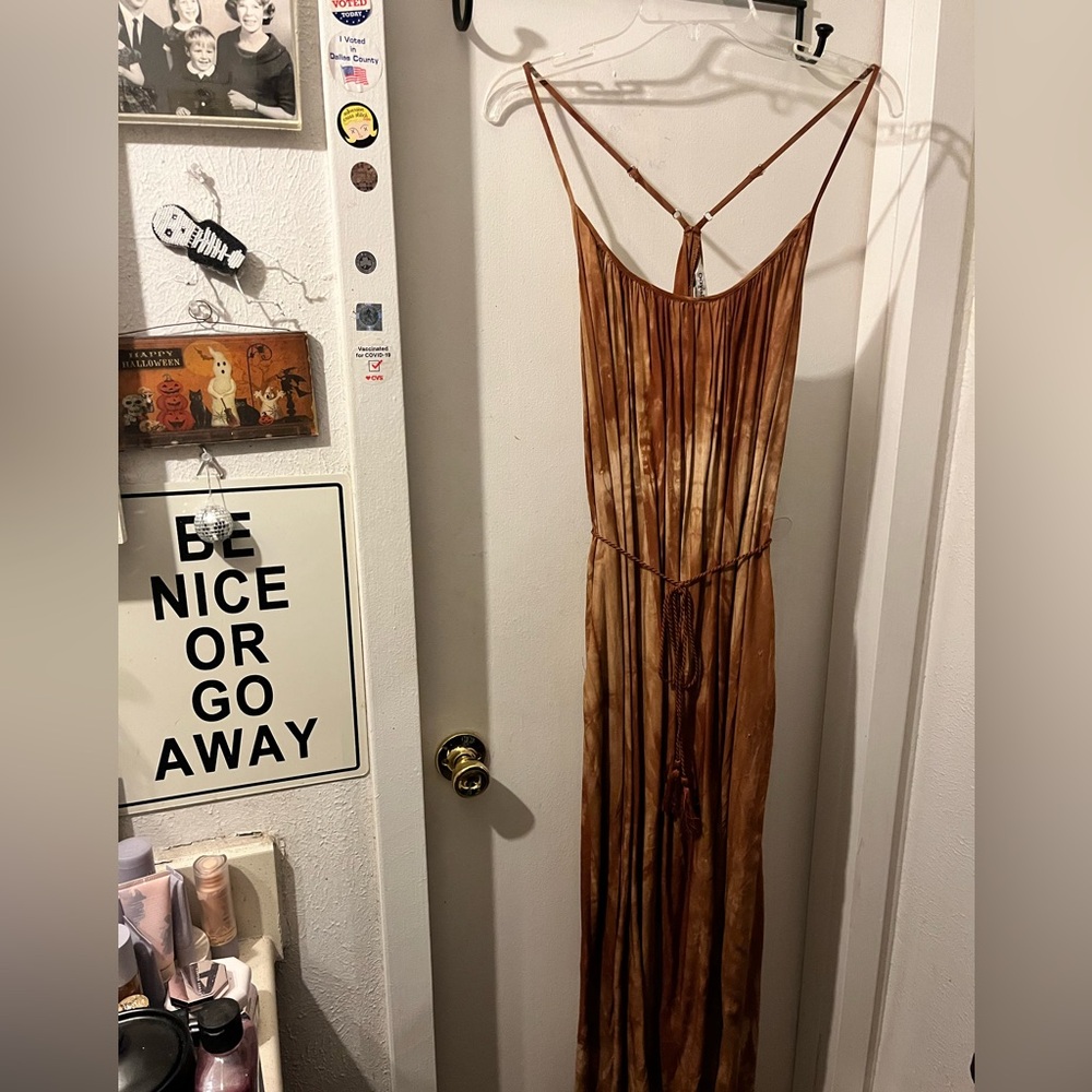 Davi & Dani- size L- golden honey maxi dress w/cord ties. NWOT.